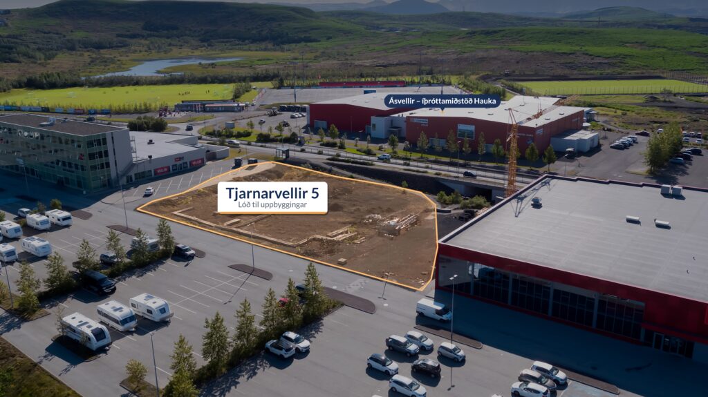 Loftmynd af lóðinni Tjarnarvöllum 5 á Völlunum í Hafnarfirði